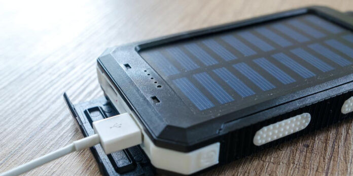 Los 5 mejores cargadores solares para móviles