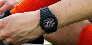 Casio G-Shock Move DWH5600 smartwatch
