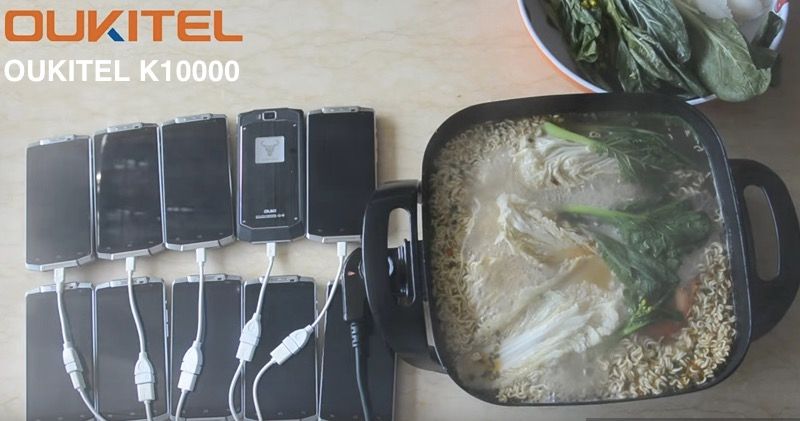 Cocinando con 10 móviles Oukitel K10000