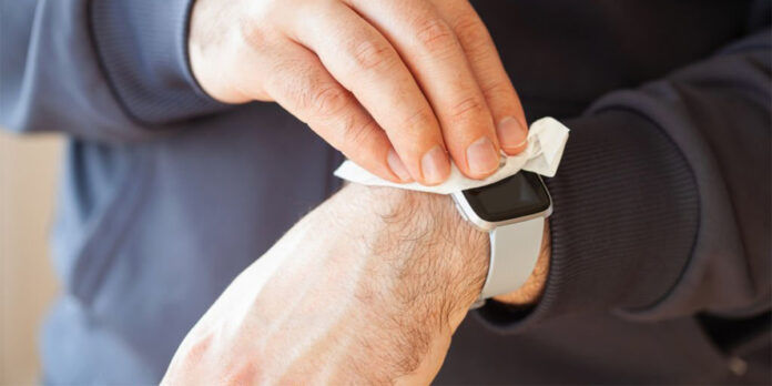 Así puedes limpiar tu smartwatch de forma correcta