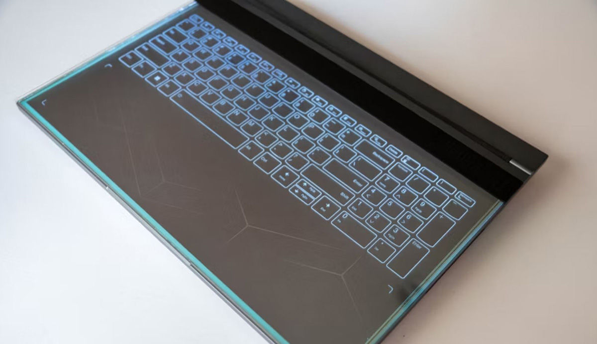 El Lenovo Thinkbook con pantalla transparente también tiene un teclado sin teclas