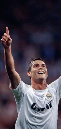 Fondo de pantalla para moviles de Cristiano Ronaldo con Real Madrid celebrando gol