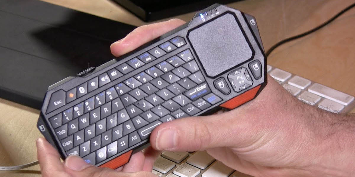 Fosmon Mini mejor teclado bluetooth portatil con raton para smart tv android tv fire tv