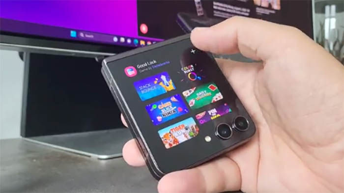 Jugar a minijuegos en la pantalla externa del Galaxy Z Flip 5