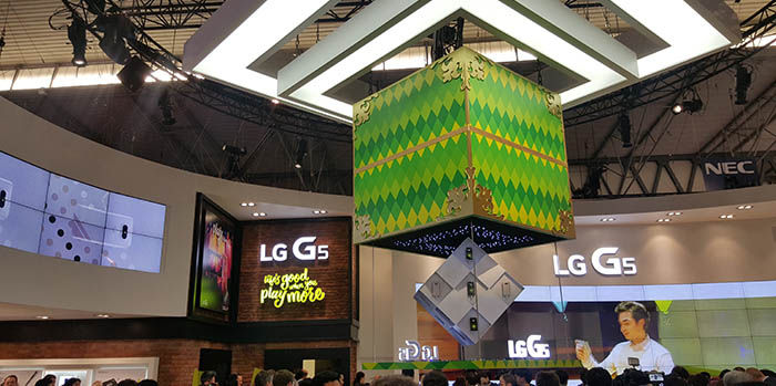 LG G5 stand