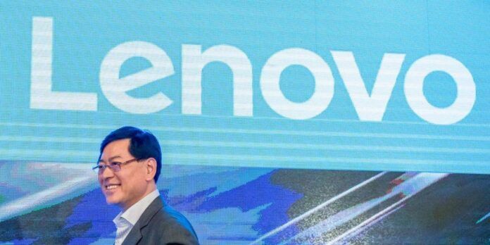 Los moviles en 2024 traeran IA incorporada, segun el CEO de Lenovo