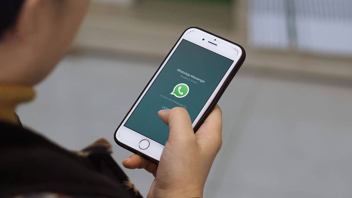 No te están pirateando la cuenta de WhatsApp sino que hay un fallo técnico que cierra sesión en tu móvil Android