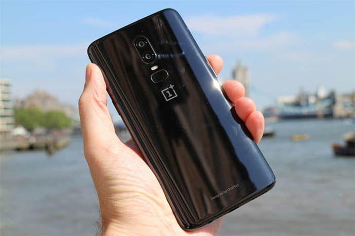 OnePlus 6 color negro