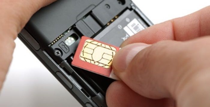 Quitar tarjeta SIM solucionar problemas 4G