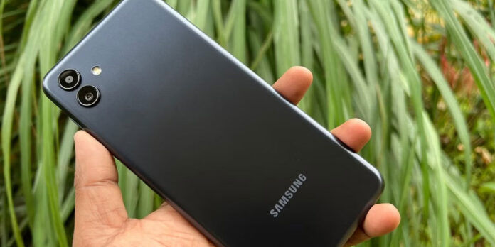 Otro de los móviles más baratos de Samsung da el salto a Android 14