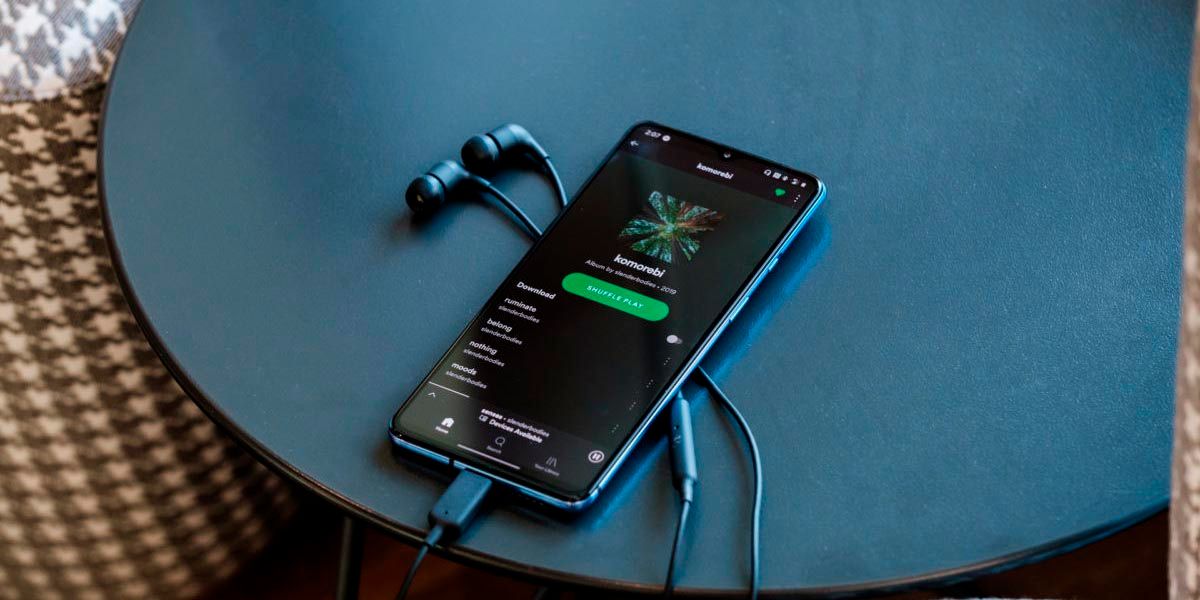 Spotify permitira reproducir musica guardada en el movil