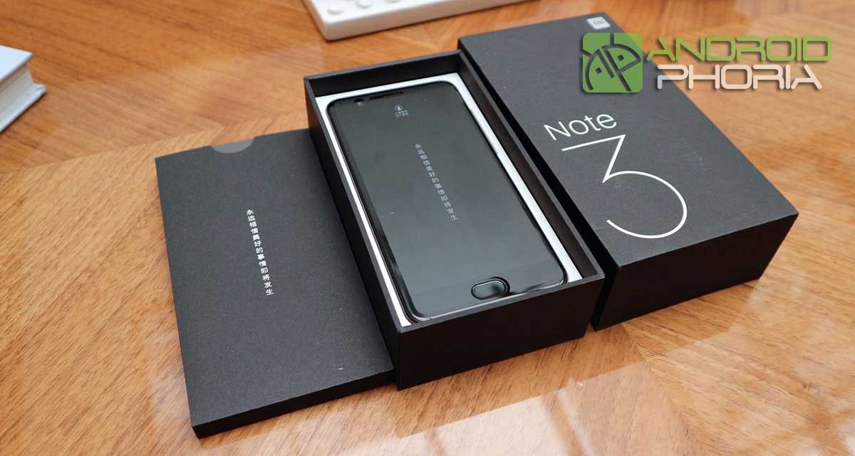 Unboxing Xiaomi Mi Note 3