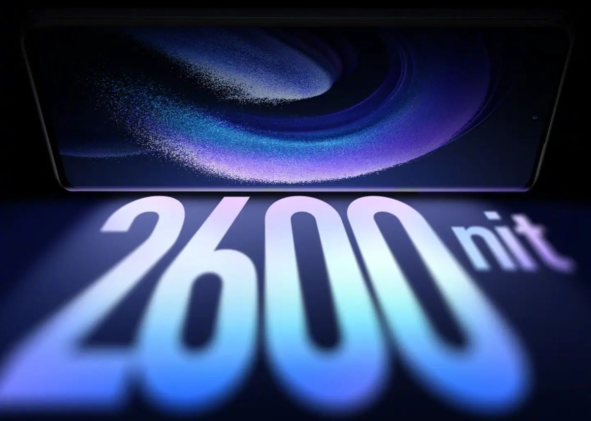 Xiaomi 13 Ultra pantalla brillante 2600 nits