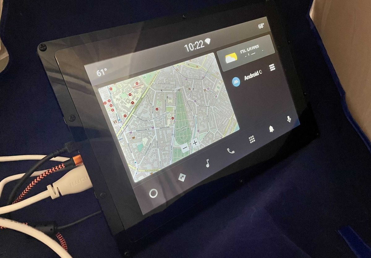 android automotive en una raspberry pi con pantalla de 10 pulgadas