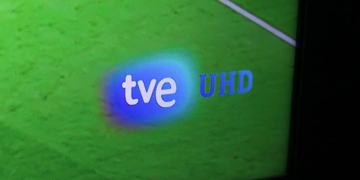 como evitar quemado pantalla oled televisor al ver canales TVE 4K UHD