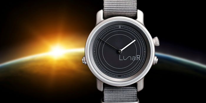 LunaR smartwatch energía solar