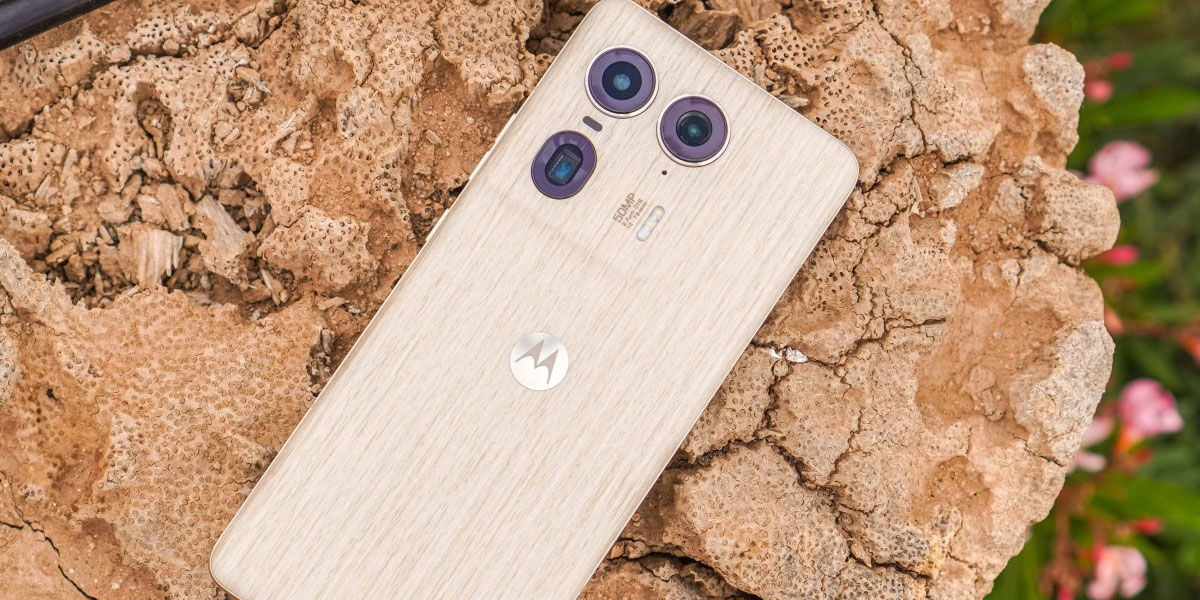 Motorola Edge 50 Ultra: un móvil con trasera de madera o cuero vegano con características Premium