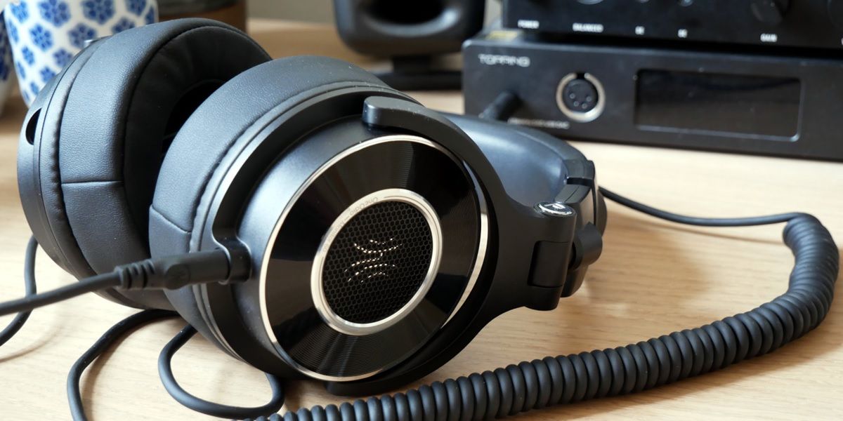 oneodio monitor 60 auriculares